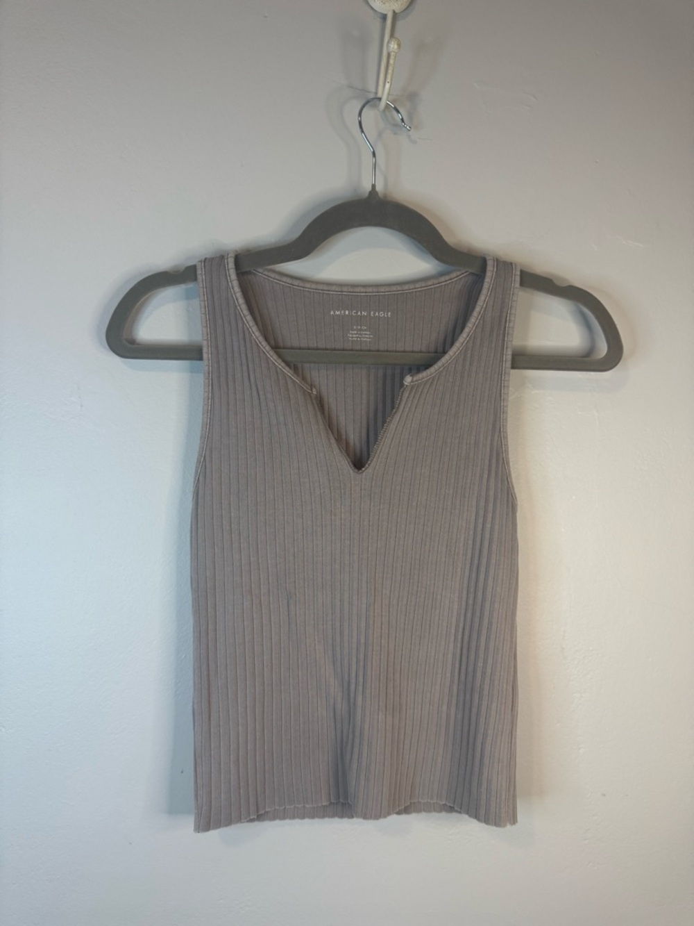 American Eagle Outfitters Taupe Ribbed V-Notch Tank Top